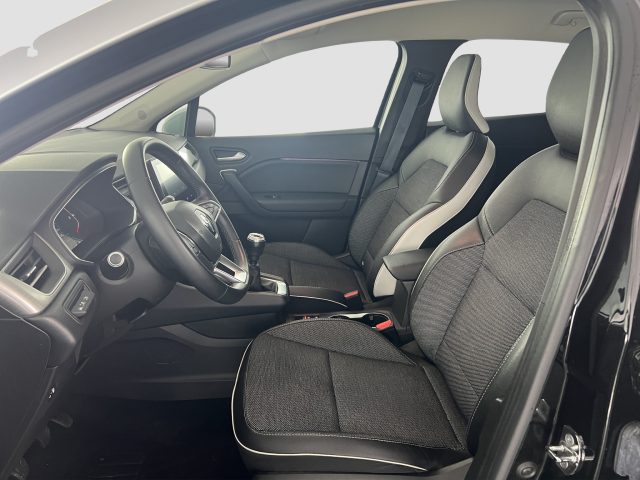 RENAULT Captur usata 8