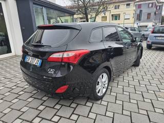 HYUNDAI i30 usata, con Airbag