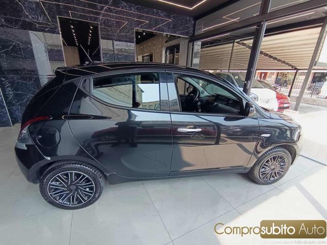 LANCIA Ypsilon usata, con Chiusura centralizzata