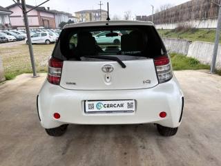 TOYOTA iQ usata, con Alzacristalli elettrici