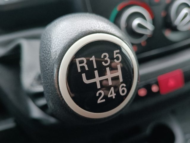 PEUGEOT Boxer usata, con Sensori di parcheggio posteriori