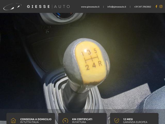 TOYOTA Yaris usata, con Specchietti laterali elettrici