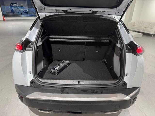 PEUGEOT 2008 usata, con Volante in pelle