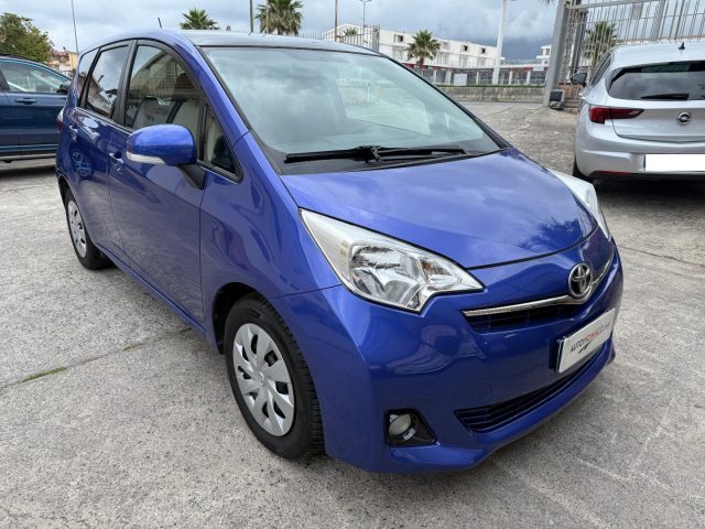 TOYOTA Verso-S usata, con Boardcomputer
