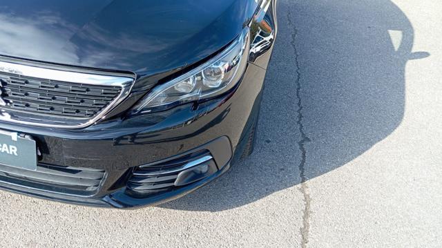 PEUGEOT 308 usata, con Park Distance Control