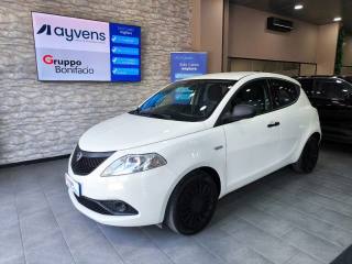 LANCIA Ypsilon 1.0 FireFly 5 porte S&S Hybrid Ecochic Silver
