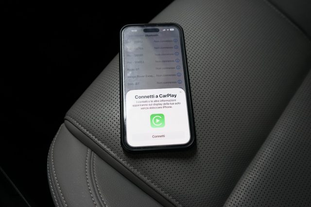 JAGUAR E-Pace usata 48