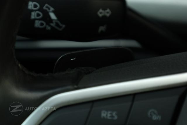 VOLKSWAGEN Golf usata, con Sensori di parcheggio posteriori