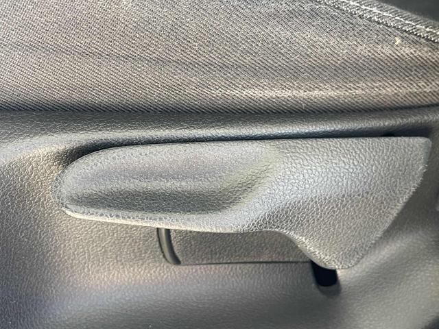 TOYOTA Yaris usata 18