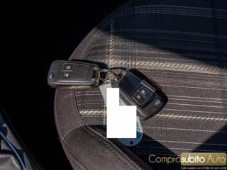 OPEL Corsa usata, con ESP