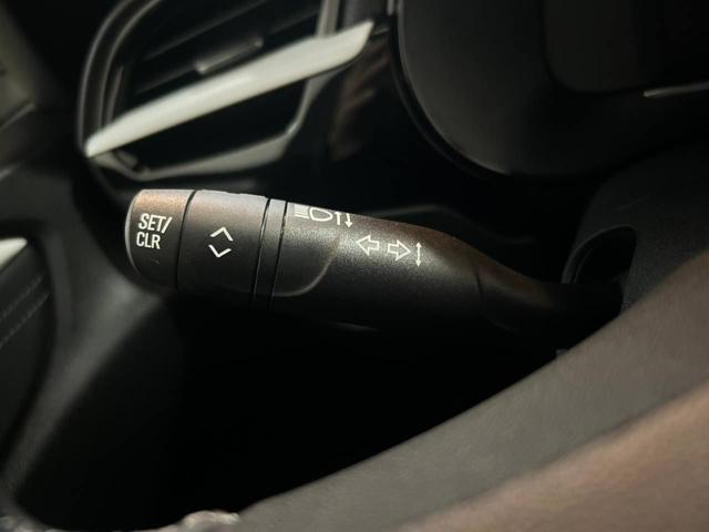 OPEL Corsa usata, con Park Distance Control