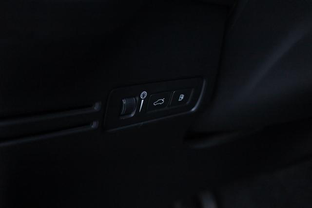 VOLVO XC40 usata, con Volante multifunzione