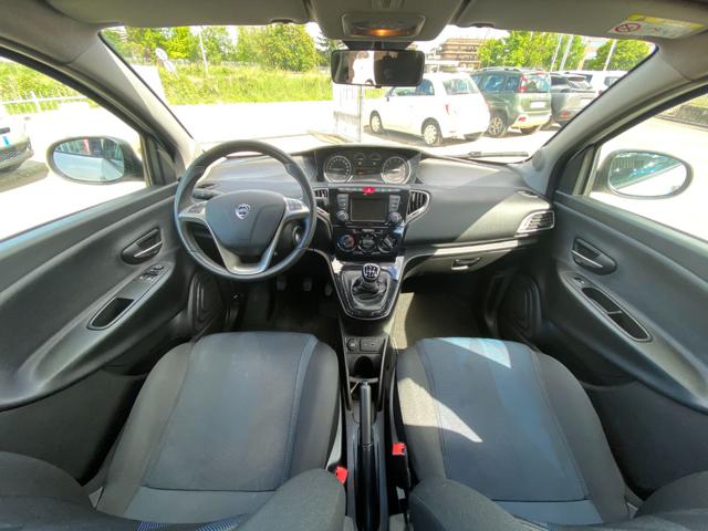 LANCIA Ypsilon usata 32