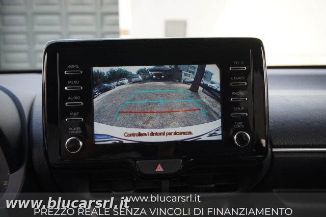 TOYOTA Yaris usata, con Specchietti laterali elettrici