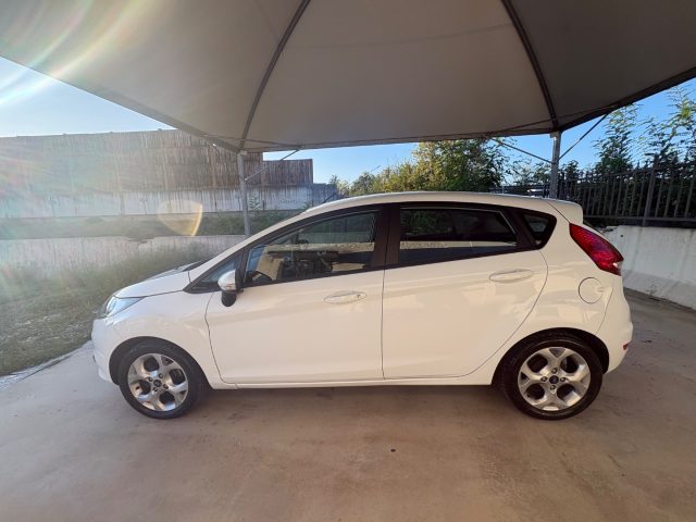 FORD Fiesta usata, con Boardcomputer
