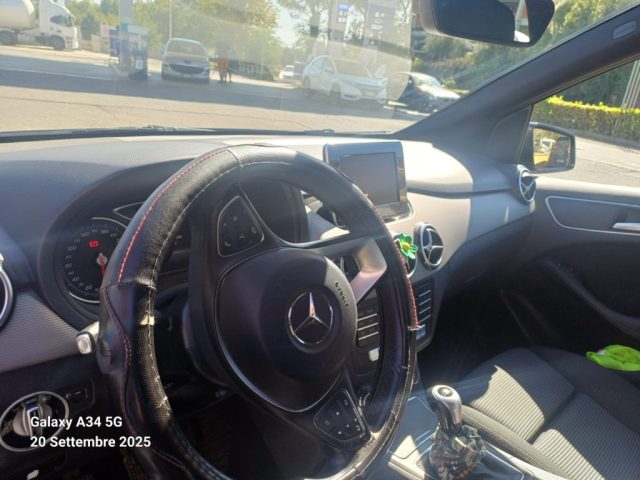 MERCEDES-BENZ B 180 usata, con Chiusura centralizzata
