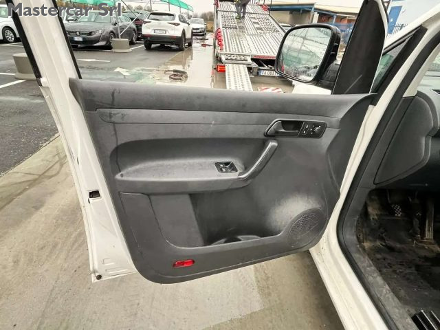 VOLKSWAGEN Caddy usata 11