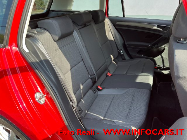 VOLKSWAGEN Golf Variant usata, con Boardcomputer