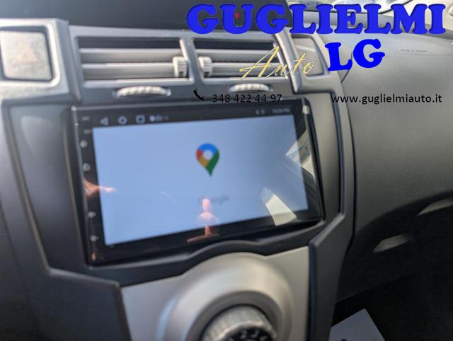 TOYOTA Yaris usata, con Touch screen