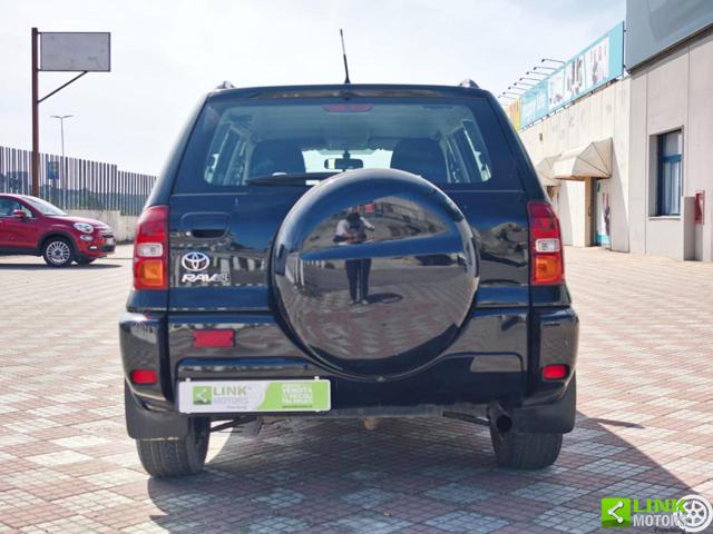 TOYOTA RAV 4 MY23 usata, con Alzacristalli elettrici