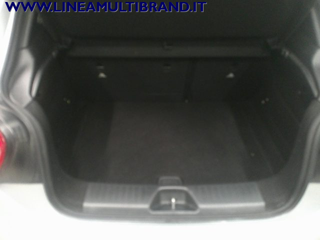 MERCEDES-BENZ A 180 usata, con Boardcomputer