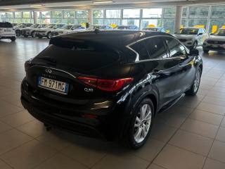 INFINITI Q30 usata, con Chiusura centralizzata