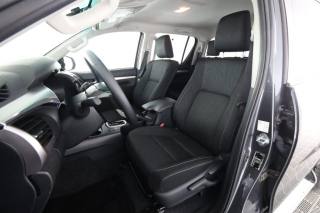 TOYOTA Hilux usata 2