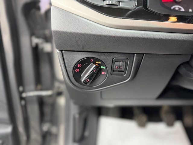 VOLKSWAGEN Polo usata, con Vivavoce