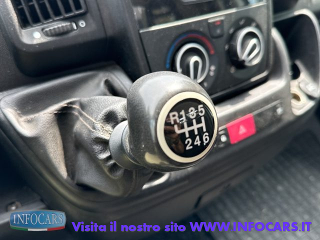 PEUGEOT Boxer usata, con Servosterzo
