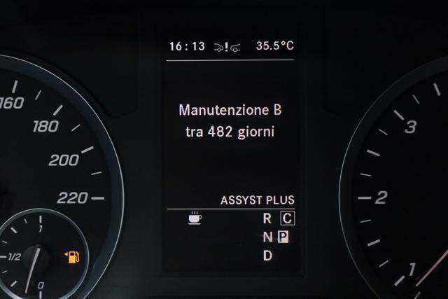 MERCEDES-BENZ Vito usata, con Touch screen