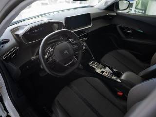 PEUGEOT 2008 usata, con Sedile posteriore sdoppiato