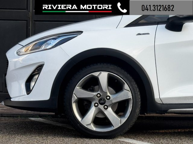 FORD Fiesta usata, con Specchietti laterali elettrici