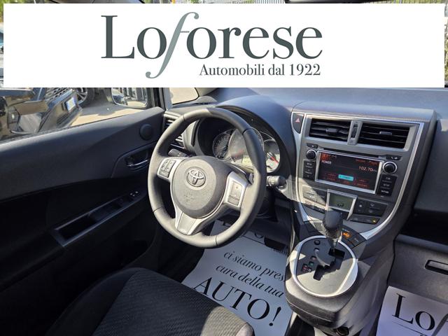 TOYOTA Verso-S usata, con Controllo trazione