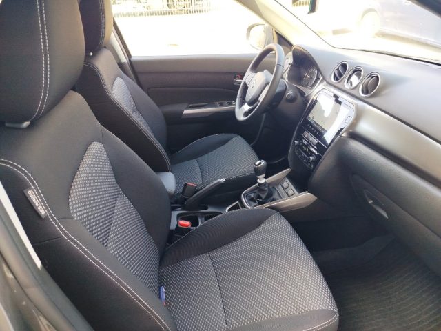 SUZUKI Vitara usata, con Bluetooth