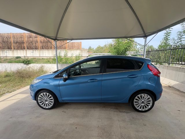 FORD Fiesta usata, con Boardcomputer