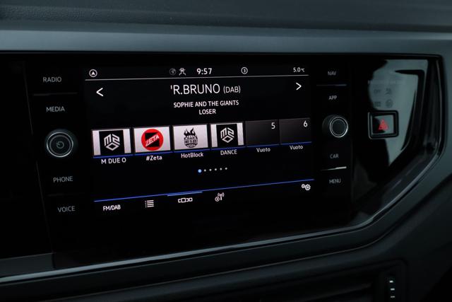 VOLKSWAGEN Taigo usata, con Spoiler