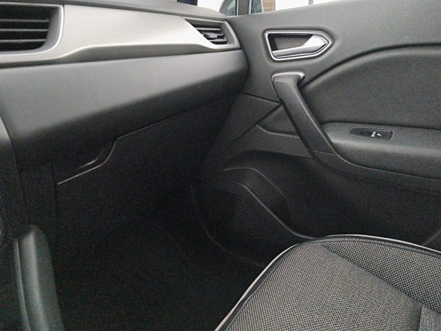 RENAULT Captur usata, con Luci diurne LED