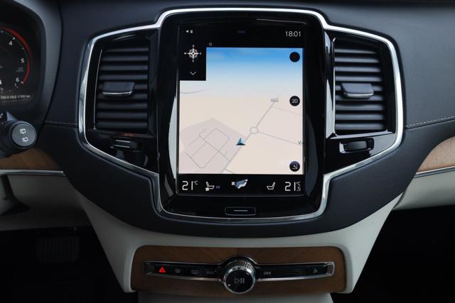 VOLVO XC90 usata, con Cerchi in lega