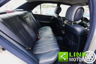 MERCEDES-BENZ E 200 usata, con Controllo automatico clima