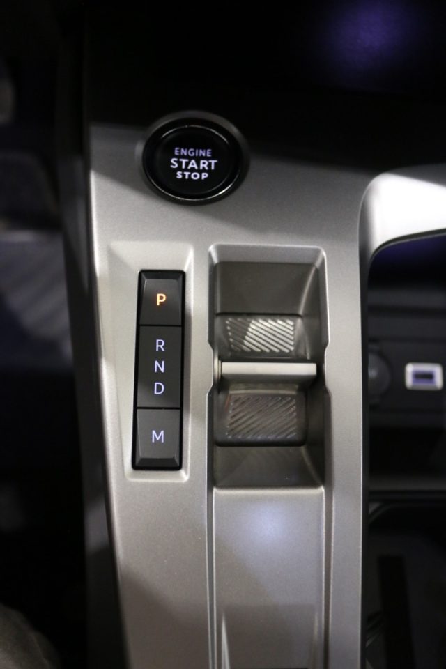 PEUGEOT 308 usata, con Servosterzo