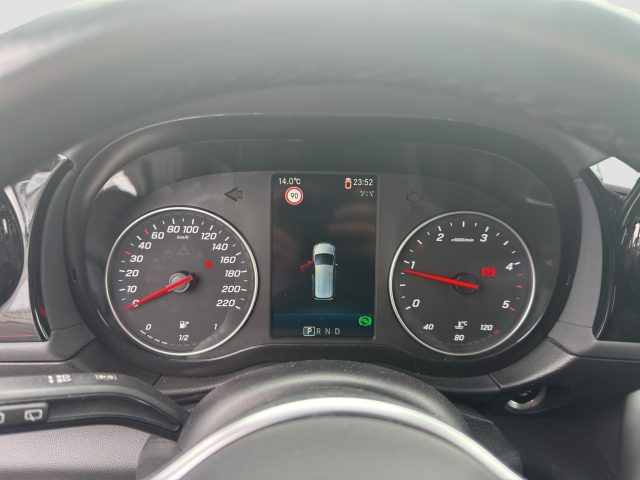 MERCEDES-BENZ CLA usata 12