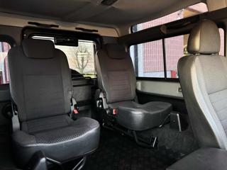 LAND ROVER Defender usata, con Autoradio