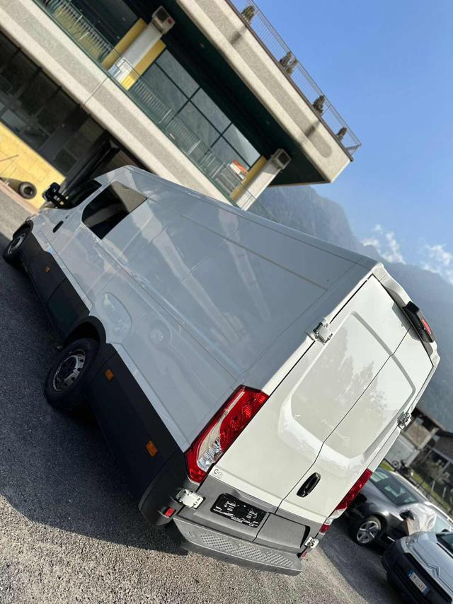 IVECO Daily usata 8