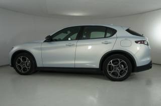 ALFA ROMEO Stelvio usata, con Autoradio digitale