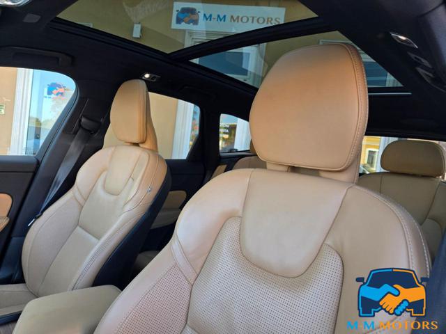 VOLVO XC60 usata, con Park Distance Control