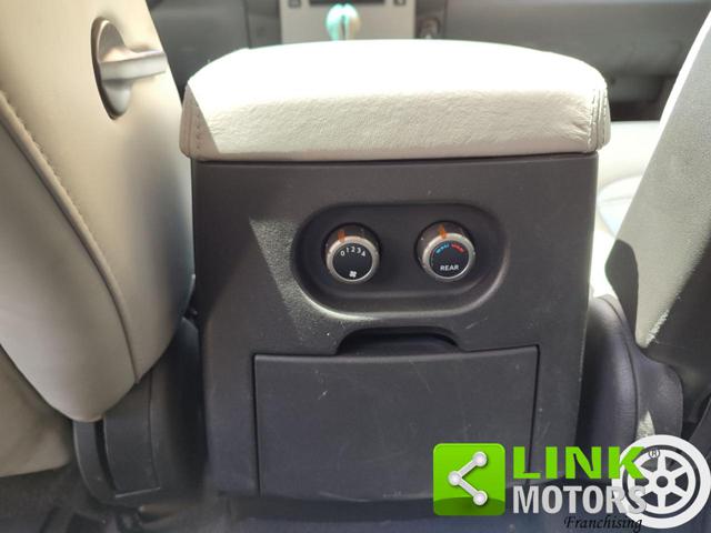 NISSAN Pathfinder usata, con Sedile posteriore sdoppiato