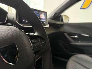 PEUGEOT 2008 usata, con Luci diurne LED
