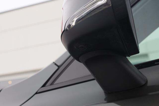 VOLVO XC90 usata, con Telecamera per parcheggio assistito