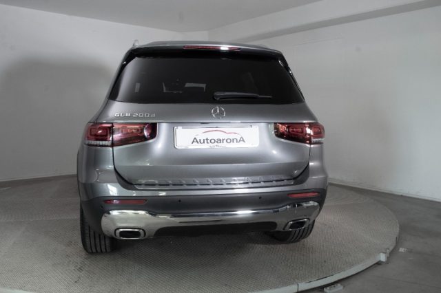 MERCEDES-BENZ GLB 200 usata, con Controllo trazione