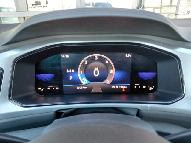 VOLKSWAGEN T-Roc usata, con Autoradio digitale